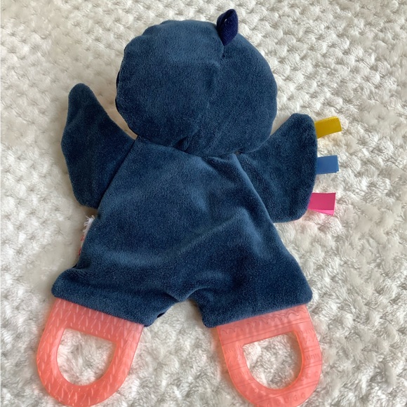 Infantino Cuddly Teether Puffin Crinkle Head Wings Tummy Embroidered Eyes - Picture 6 of 7